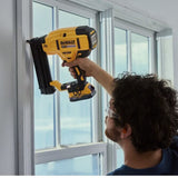 DEWALT DCN680D1 Kit cloueur sans fil 20V MAX XR 18 Ga.